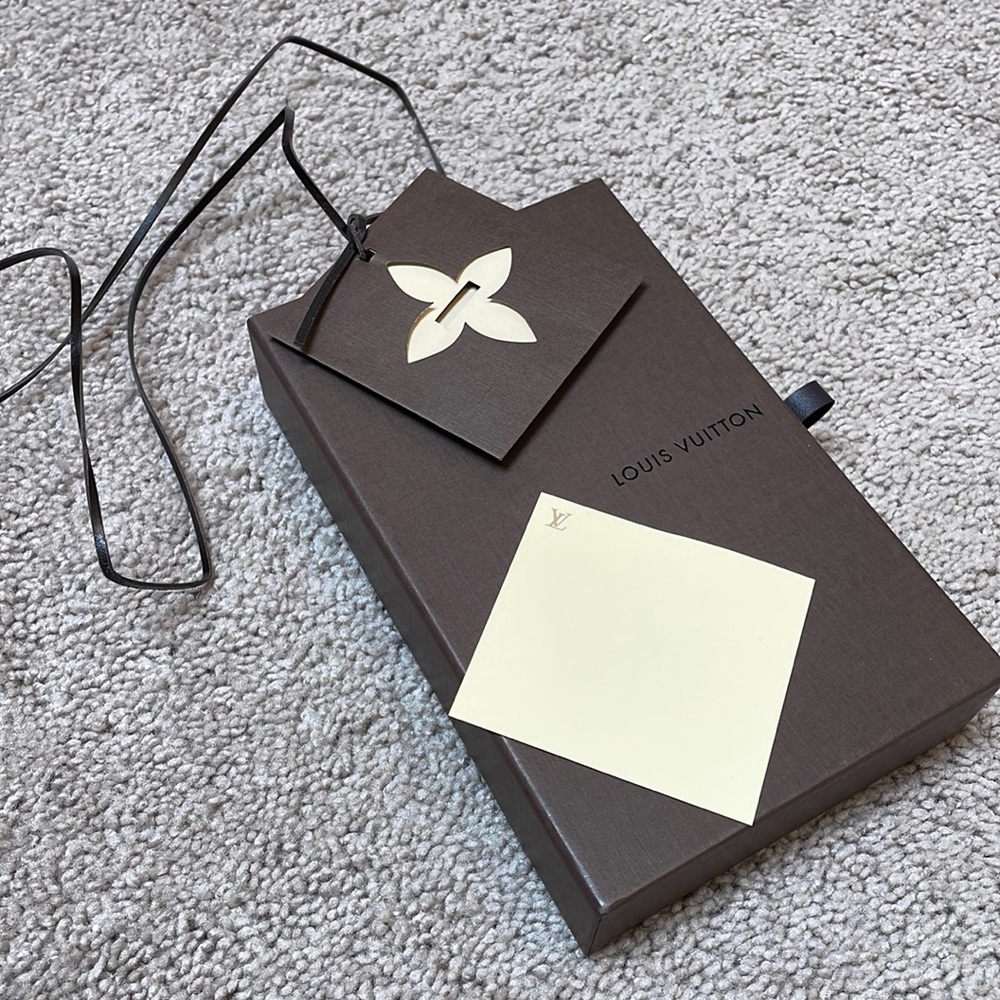Rare LV Louis Vuitton brown cream gift box with leather ribbon and gift …